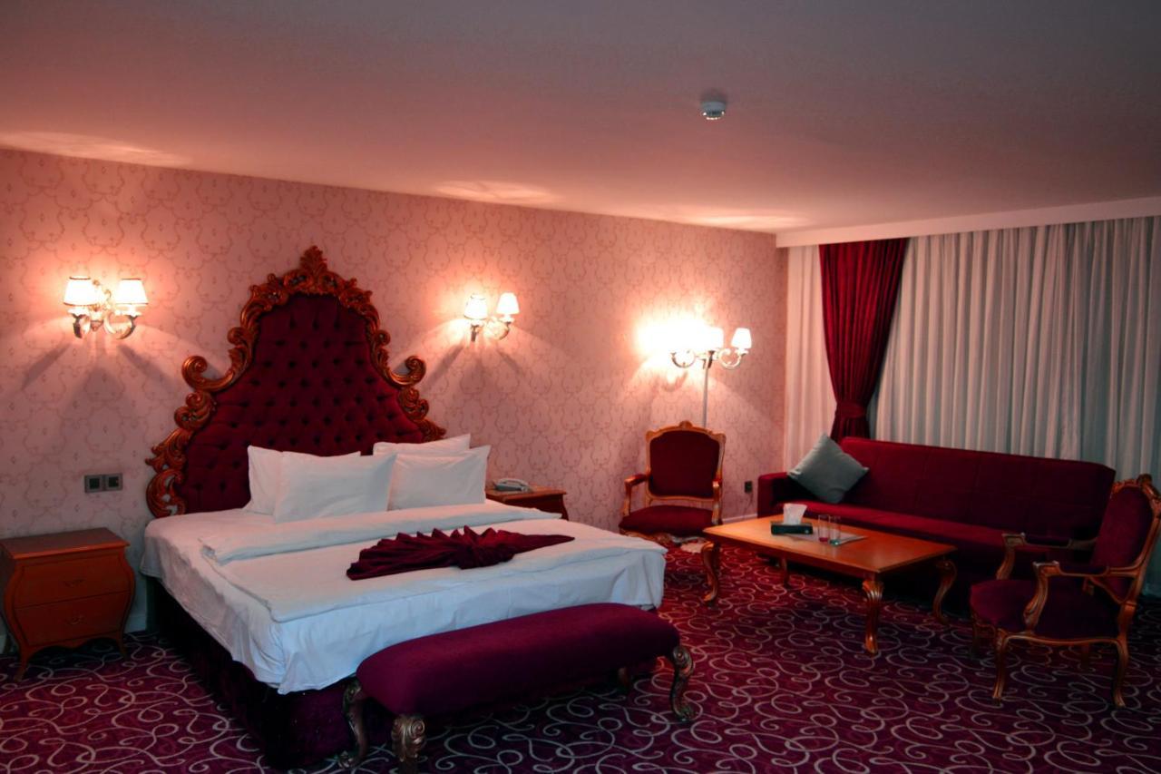 Deluxe Hotel Gəncə Exteriör bild