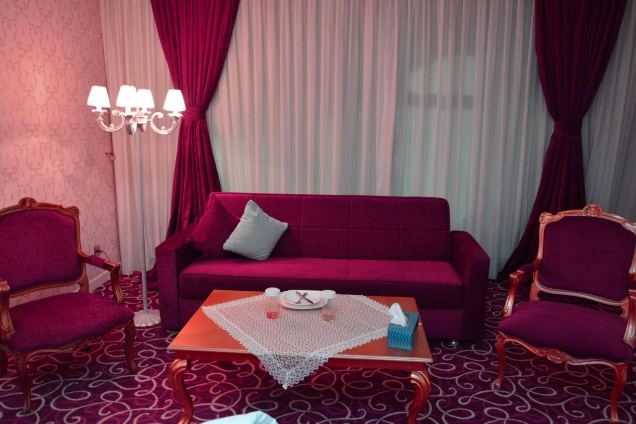 Deluxe Hotel Gəncə Exteriör bild