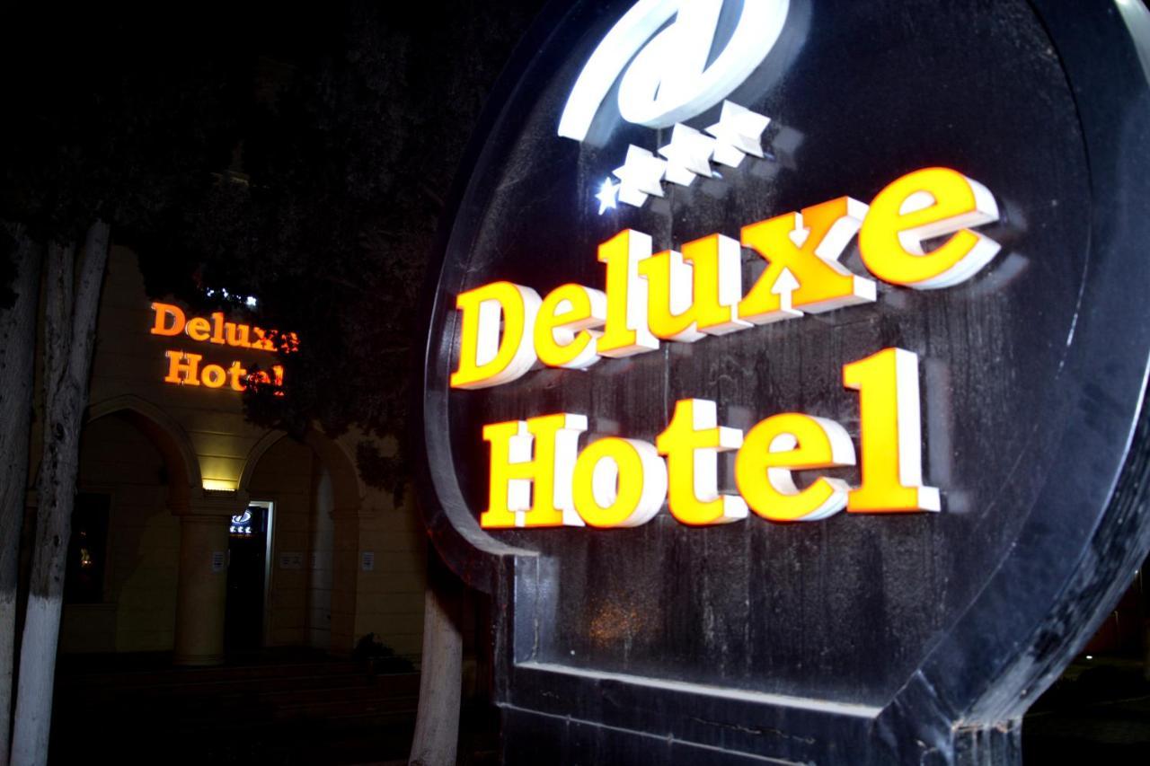Deluxe Hotel Gəncə Exteriör bild