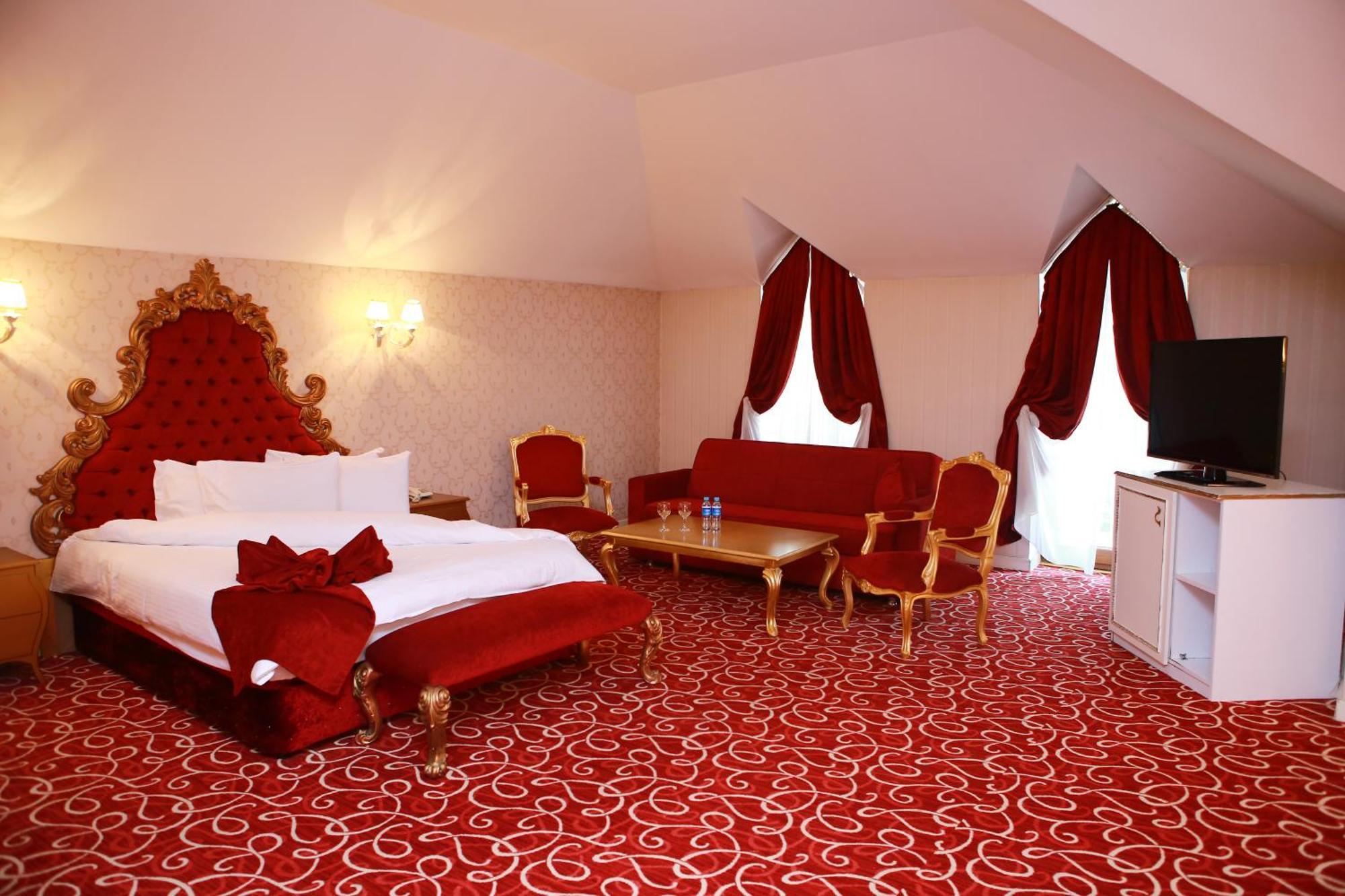 Deluxe Hotel Gəncə Exteriör bild